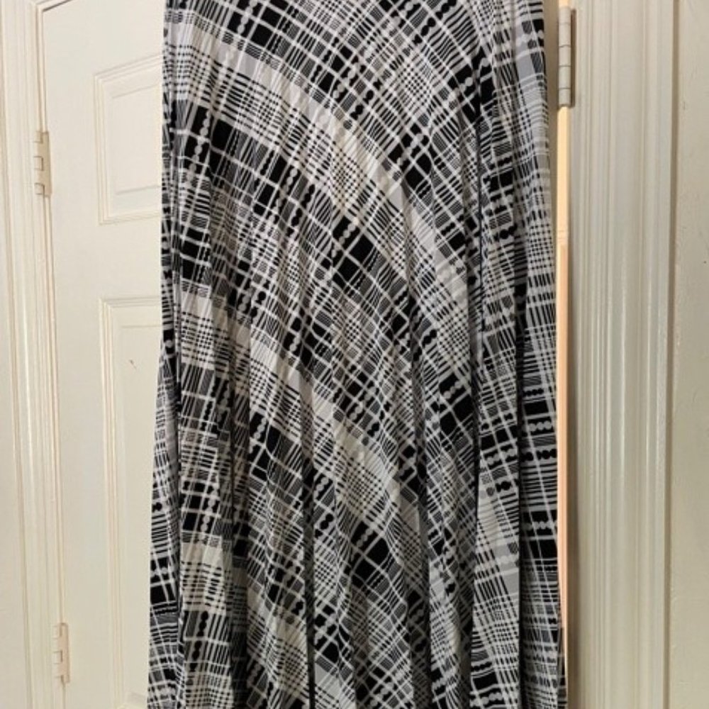 Chico's Black and White Pleated Skirt Size 0 NWT